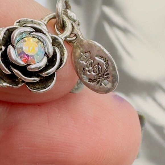 Premier Designs Aurora Borealis Rhinestone Flower Necklace - Picture 4 of 5